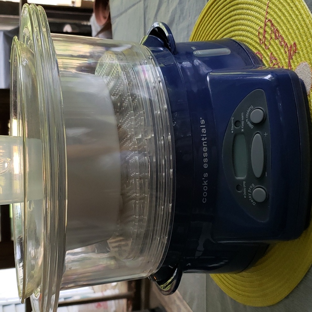 Cook's Essentials 3 tier Steamer, Like new